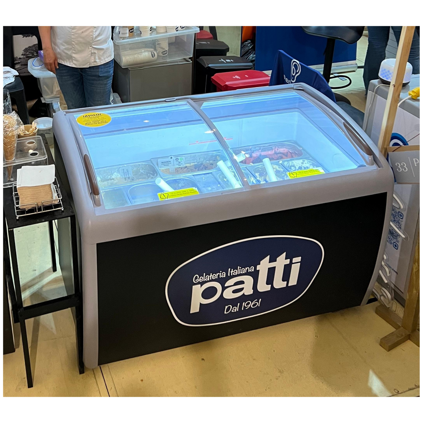 Congelador para helados puerta vidrio 360 litros
