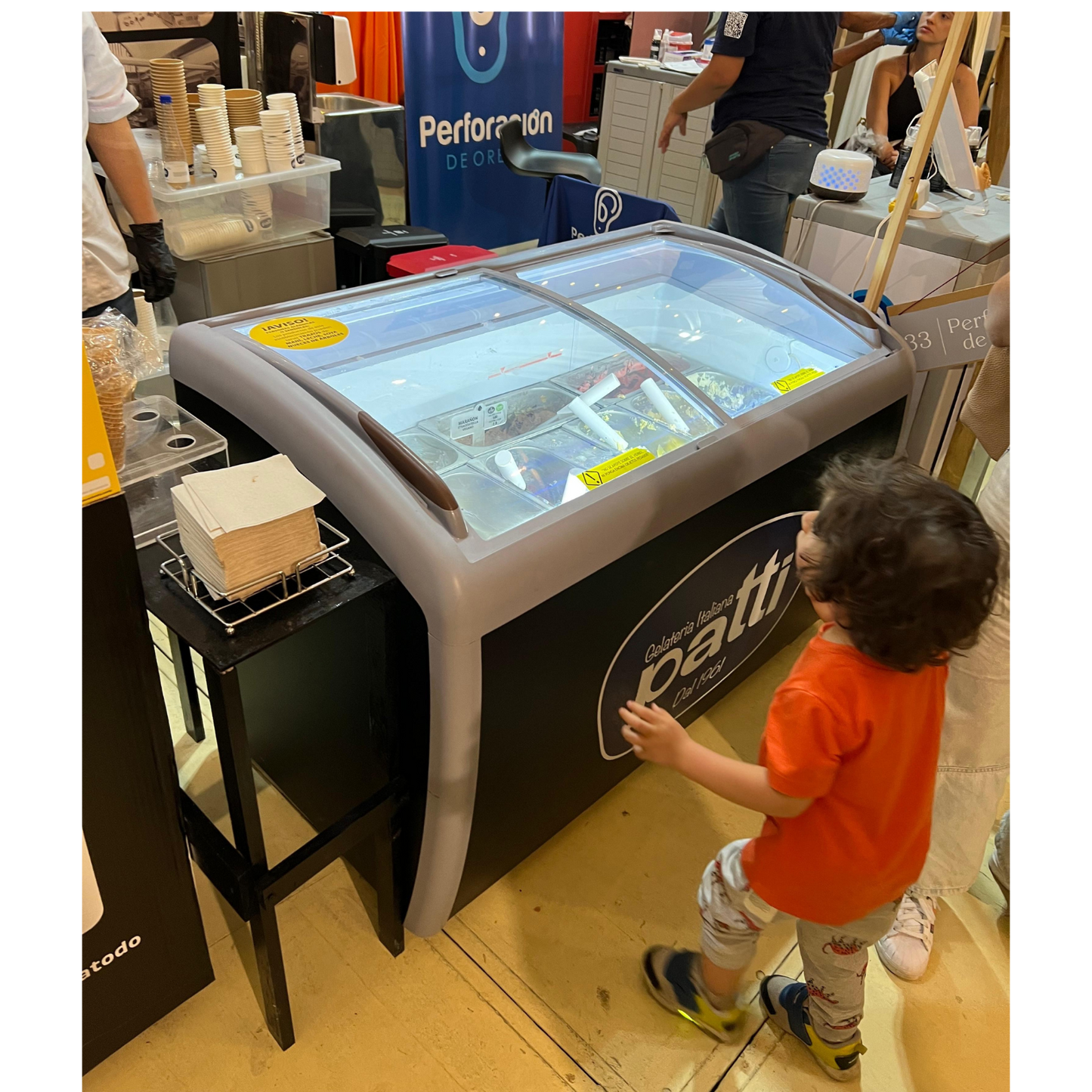 Congelador para helados puerta vidrio 360 litros