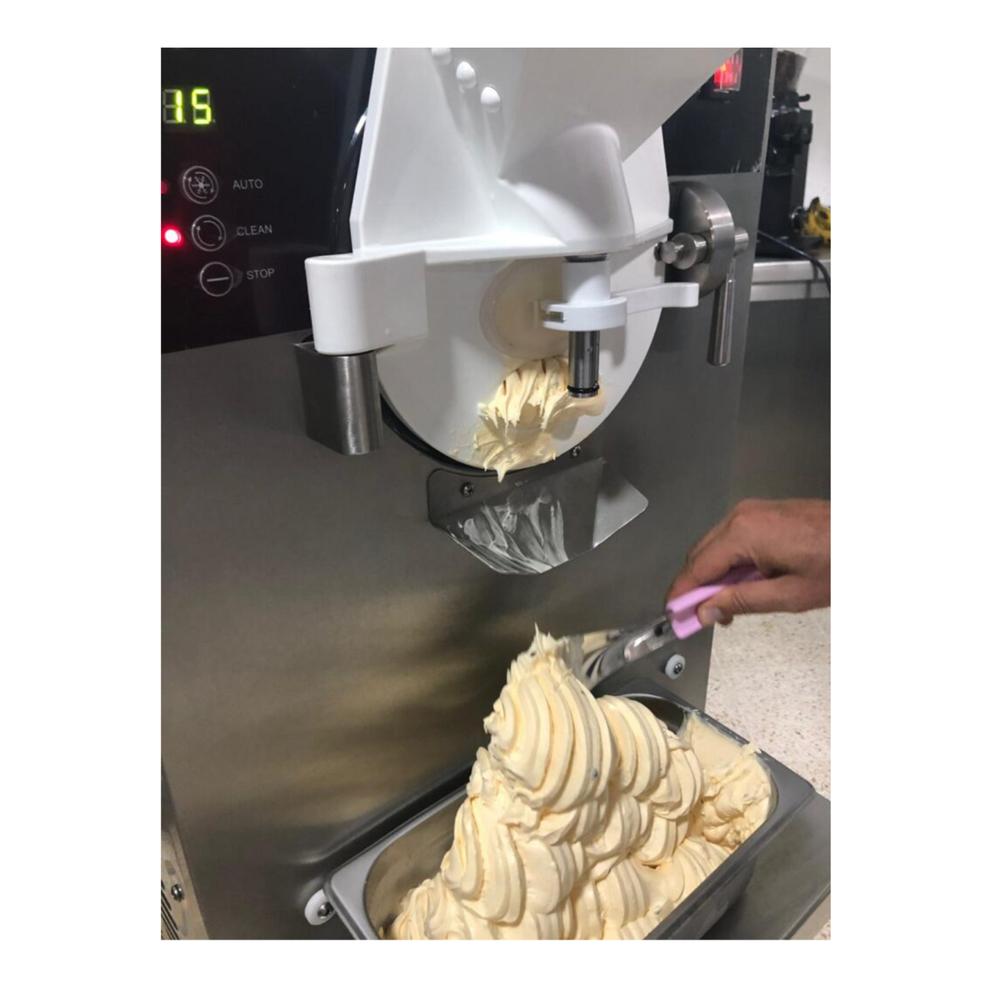 Mantecadora para Helado duro / Gelato Italiano Producción de 25-35 Litros